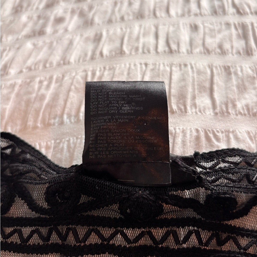 Elegant Black Lace Women Top - Picture 6 of 9